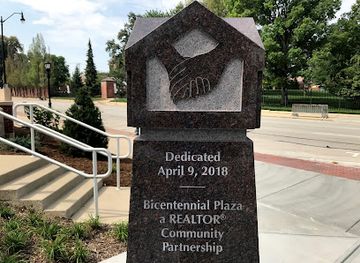 illinois/lincoln-home-national-historic-site/attraction/bicentennial-plaza