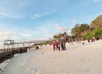 maldives/addu-city/attraction/usgandu-beach