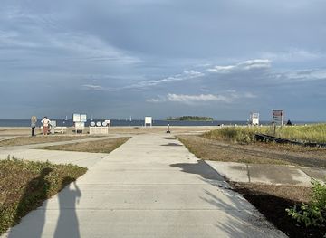 Silver Sands State Park