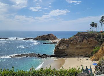 california/laguna-beach/attraction/treasure-island-beach