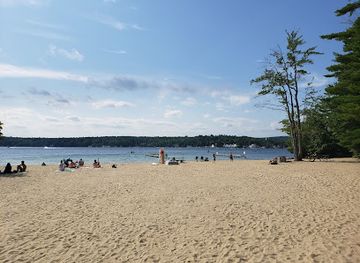 new-hampshire/lakes-region/attraction/brewster-beach