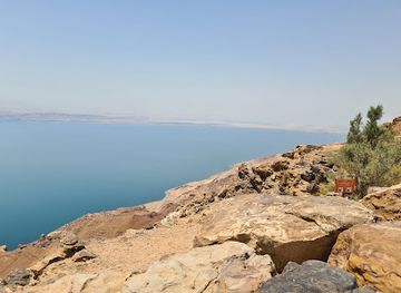 jordan/wadi-hidan/attraction/wajihat-nathr-alwadi-alkebir