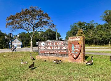 massachusetts/barnstable-county/attraction/cape-cod-national-seashore-salt-pond-visitor-center