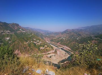 pakistan/azad-jammu-and-kashmir/attraction/saarda-point