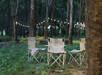 laos/savannakhet-province/attraction/ຢູ່ນີ້ເດີແຄ້ມປິ້ງ