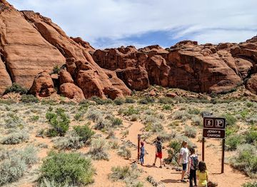 utah/st-george/attraction/jenny-s-canyon-trail