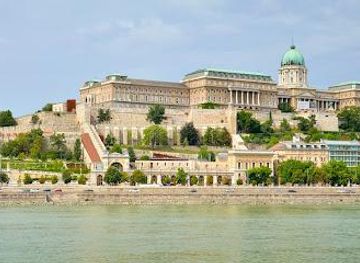 hungary/tatabanya/attraction/budapest-history-museum-castle-museum