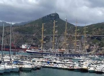 italy/herculaneum/attraction/molo-manfredi-porto-di-salerno-1