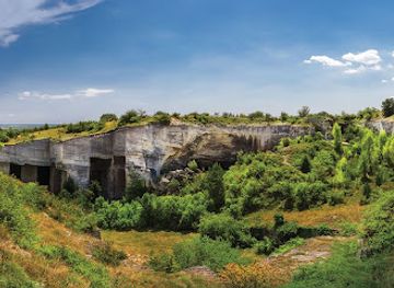 hungary/western-transdanubia/attraction/fertorakosi-kofejto-es-barlangszinhaz