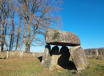 france/limousin/attraction/dolmen-la-pierre-folle-saint-priest-la-feuille