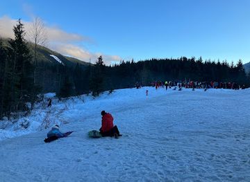 washington/snoqualmie-pass/attraction/iron-horse-sledding-hill