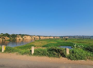 malawi/majete-wildlife-reserve/attraction/kamuzu-bridge