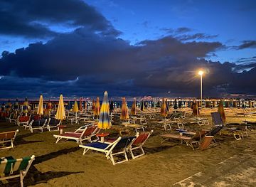 albania/durres-coast/attraction/plaza-w-durres