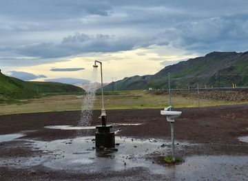 iceland/northeastern-region/attraction/hot-spring-shower