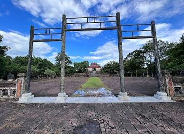 vietnam/hue/attraction/mausoleum-of-emperor-thieu-tri