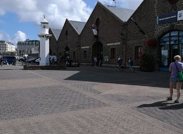 jersey/st-catherine-s-breakwater/attraction/maritime-museum-occupation-tapestry-gallery