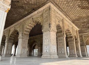 india/delhi/attraction/diwan-i-khas