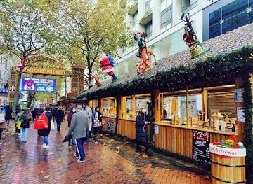 united-kingdom/birmingham/attraction/frankfurt-christmas-market-birmingham