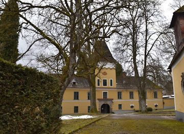austria/muhlviertel/attraction/schloss-helfenberg