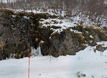 norway/senja-island/attraction/mefjordbotn-waterfall