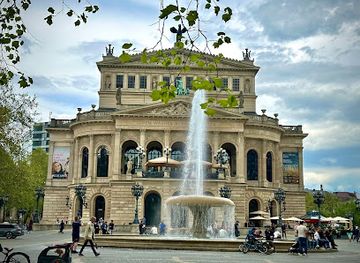 germany/frankfurt/bahnhofsviertel/attraction/marshall-brunnen