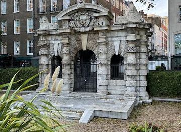 united-kingdom/windsor/landmark/york-watergate