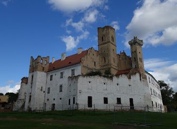czechia/south-moravia/attraction/castle-breclav