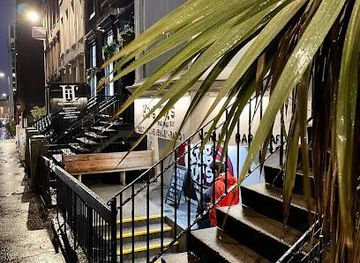 united-kingdom/stirling/attraction/king-tut-s-wah-wah-hut