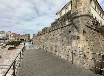portugal/peniche/attraction/fosso-das-muralhas-de-peniche
