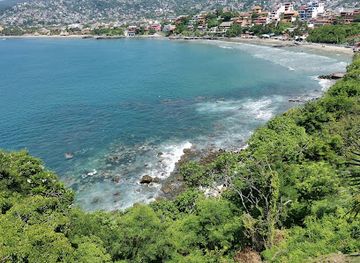 mexico/ixtapa-zihuatanejo/attraction/bahia-de-zihuatanejo