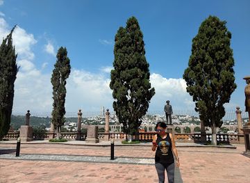mexico/western-mexico/attraction/mirador-de-los-arcos