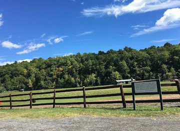 new-york/catskill-mountains/attraction/catskill-animal-sanctuary