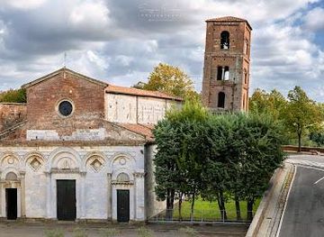 italy/pisa/attraction/chiesa-di-san-michele-degli-scalzi