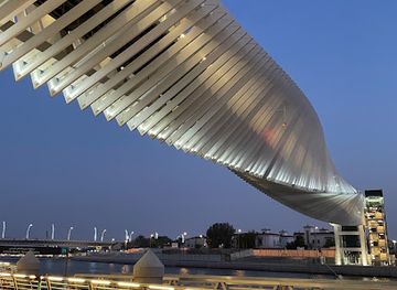 united-arab-emirates/dubai/jumeirah-beach/attraction/twisted-bridge