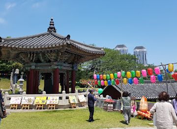 south-korea/busan/gwangalli-beach/attraction/okryeonseonwon-temple