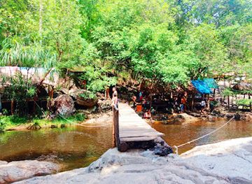 cambodia/kandal/attraction/chrok-la-eang-waterfall