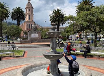 ecuador/otavalo/attraction/simon-bolivar-park