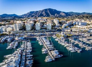 gibraltar/st-michael-s-cave/attraction/puerto-deportivo-de-estepona