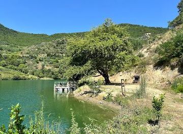 albania/tepelene/attraction/roshnik-s-lake