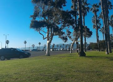 california/venice-beach/attraction/dorothy-green-park