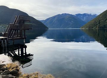 norway/sognefjord/attraction/kaupanger-jump
