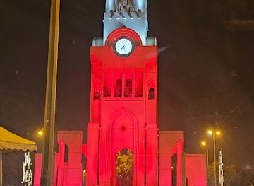 bahrain/jebel-dukhan/attraction/clock-roundabout