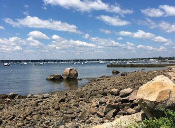 massachusetts/plymouth-county/attraction/neds-point-lighthouse