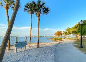 florida/st-petersburg/attraction/bayfront-park