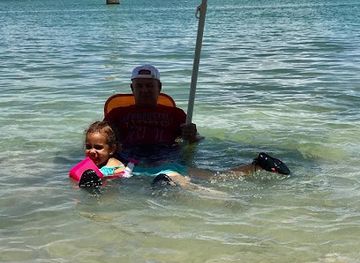 florida/florida-keys/attraction/rain-barrel-village