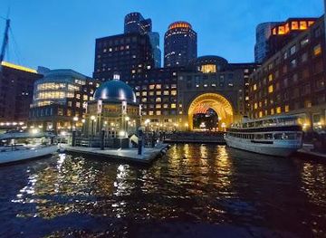iowa/newton/attraction/boston-harbor-city-cruises-seaport-commonwealth-pier