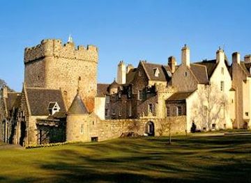 united-kingdom/aberdeen/attraction/drum-castle-garden-estate