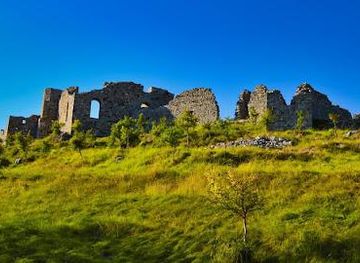 albania/kruje/attraction/lezhe-castle