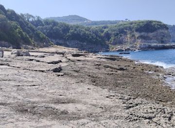 italy/sorrento/attraction/spiaggia-rocciosa