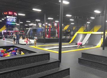 florida/daytona-beach/attraction/sky-zone-trampoline-park